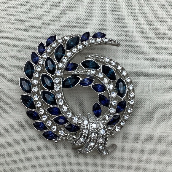 Avon 120th Anniversary Silver and Deep Blue Brooch - Picture 1 of 4